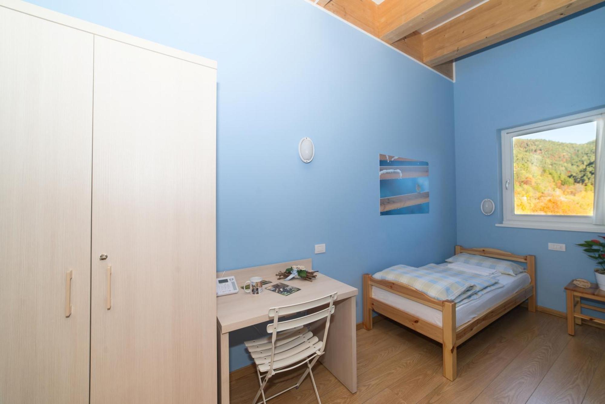 Hostel L'Ost - Ostello Di Grumes Phòng bức ảnh