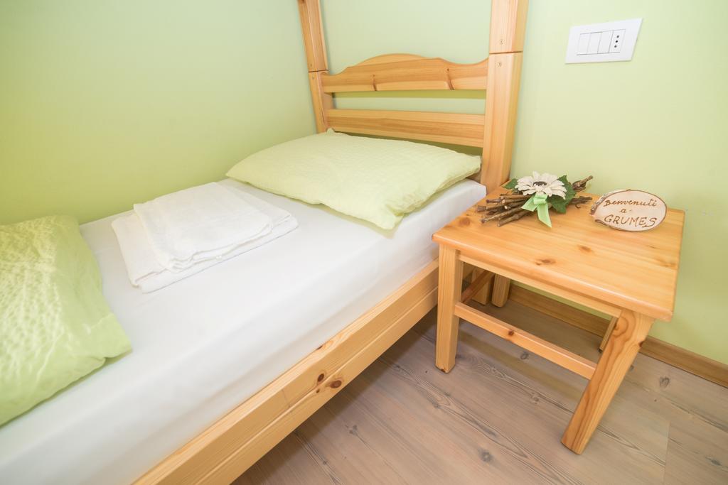Hostel L'Ost - Ostello Di Grumes Ngoại thất bức ảnh