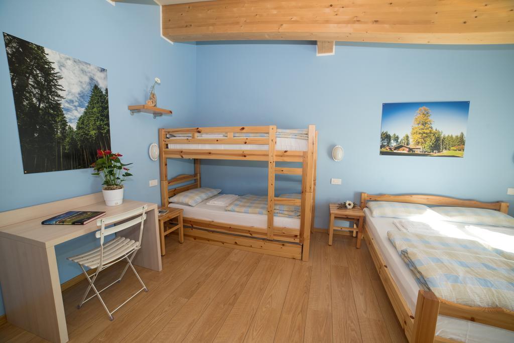Hostel L'Ost - Ostello Di Grumes Ngoại thất bức ảnh