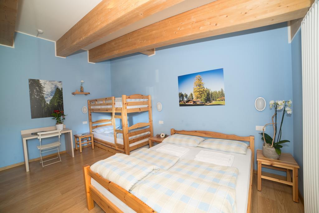 Hostel L'Ost - Ostello Di Grumes Ngoại thất bức ảnh
