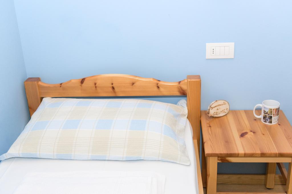 Hostel L'Ost - Ostello Di Grumes Ngoại thất bức ảnh